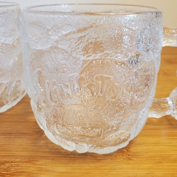 Set of 2 Flintstones McDonald's Rocky Road 3D Coffee Mugs Glass RocDonalds 1993 - Picture 3 of 12